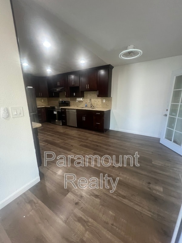 Building Photo - 1655 Fern Pine Ct