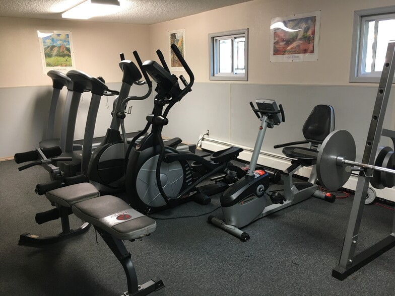 Building Photo - 3250 Oneal Cir