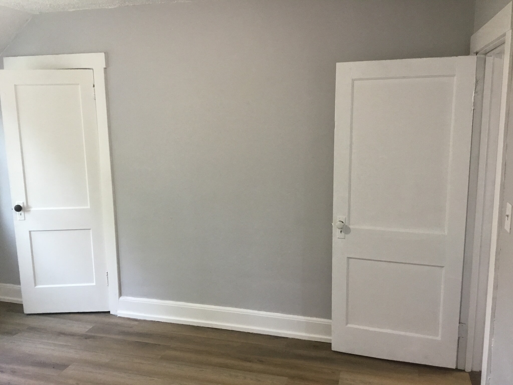 Building Photo - 1705 W 15th St