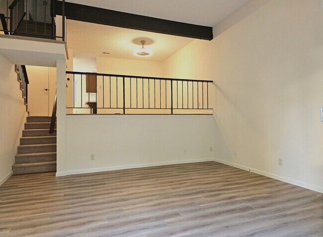 Building Photo - 21141 Lassen St