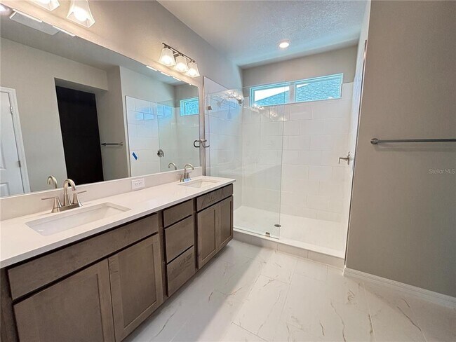 Building Photo - 3379 Yellow Cassia Dr