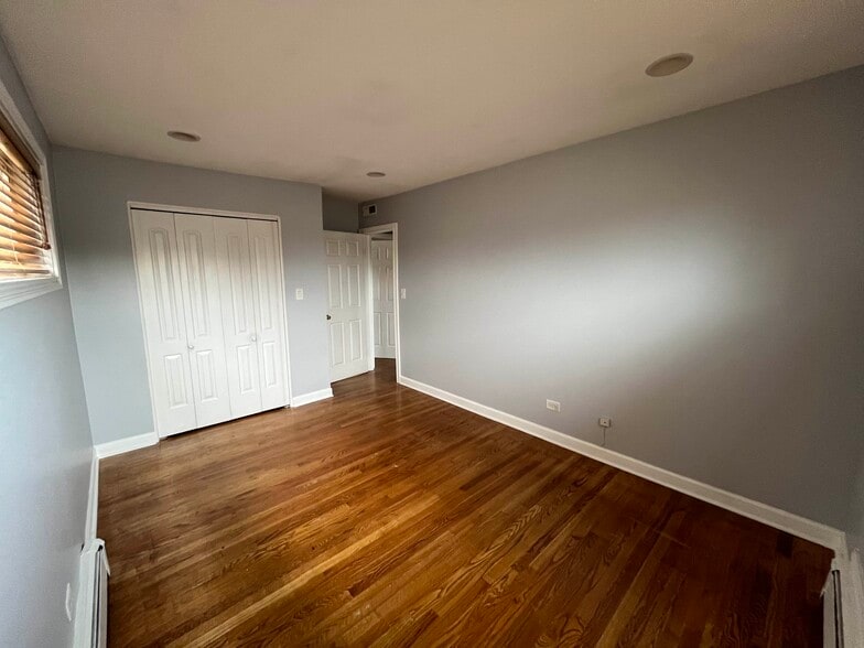 Bedroom 2 - 6816 N Ridge Blvd