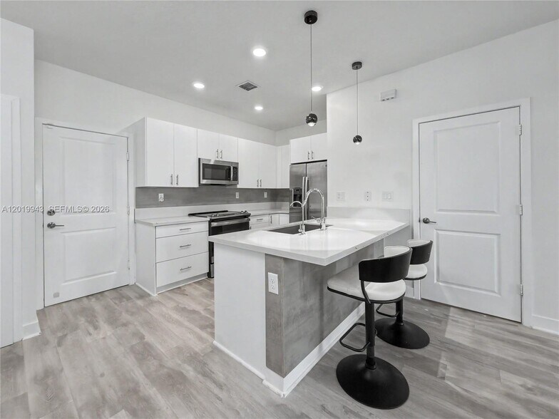 Building Photo - 4527 NW 83rd Path