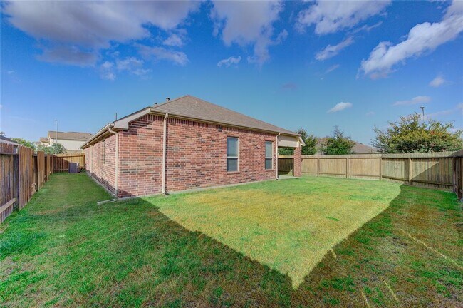 Building Photo - 6710 Trinity Trail Ln