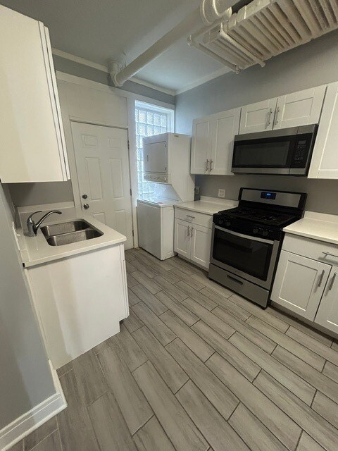 Building Photo - 2838 W Addison St