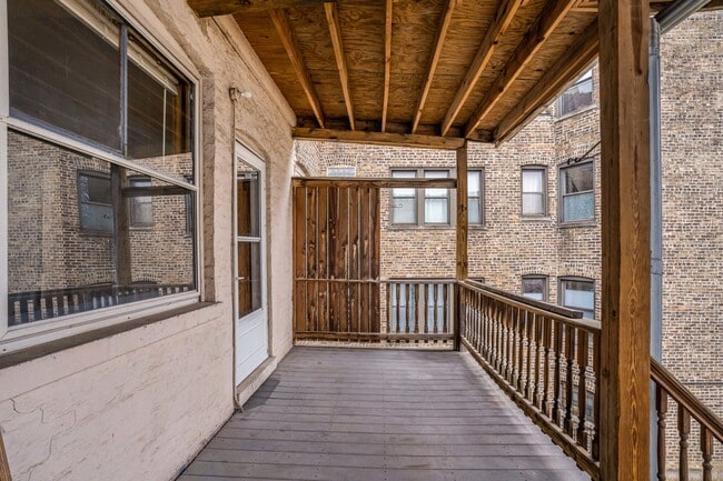 Building Photo - 2953 W Belden Ave