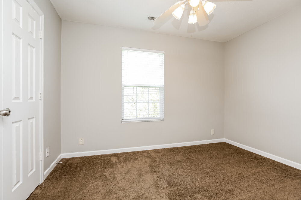 Building Photo - 1440 Westview Dr