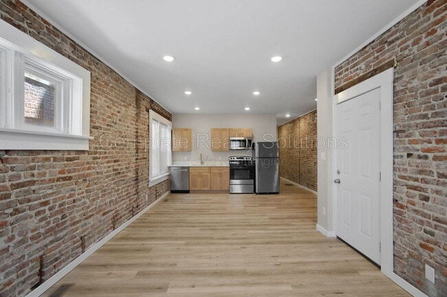 Building Photo - 3140 Magnolia Ave