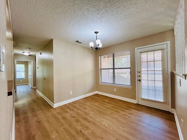 Building Photo - 12300 Deer Falls Dr