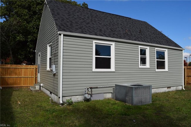 Building Photo - 3103 Dartmouth St