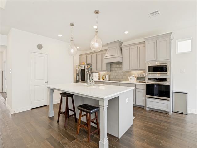 Building Photo - 7117 Talon Dr