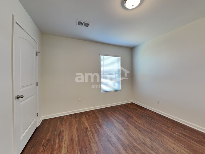 Building Photo - 76 Springer Pkwy