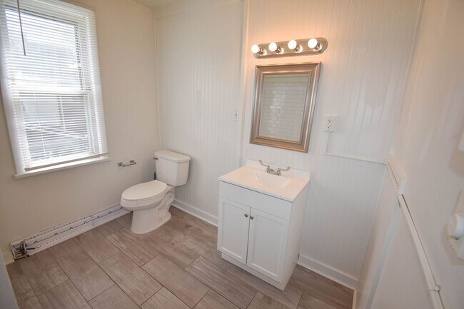 Building Photo - RBHS342