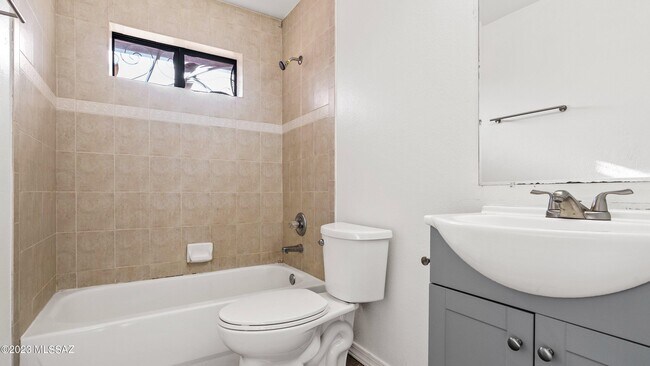 Building Photo - 6428 Buckaroo Loop