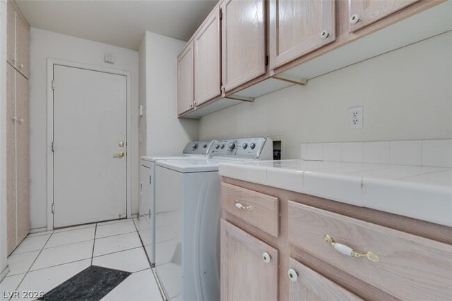 Building Photo - 5312 Sly Fox Ct