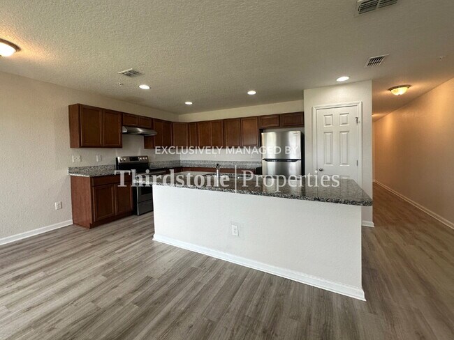 Building Photo - 9139 Western Way