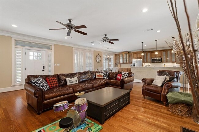 Building Photo - 2963 Settler's Way Dr