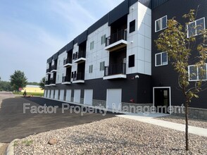 Building Photo - 960 N 3rd St