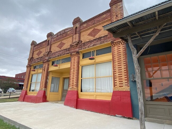 Building Photo - 202 N Commerce Street