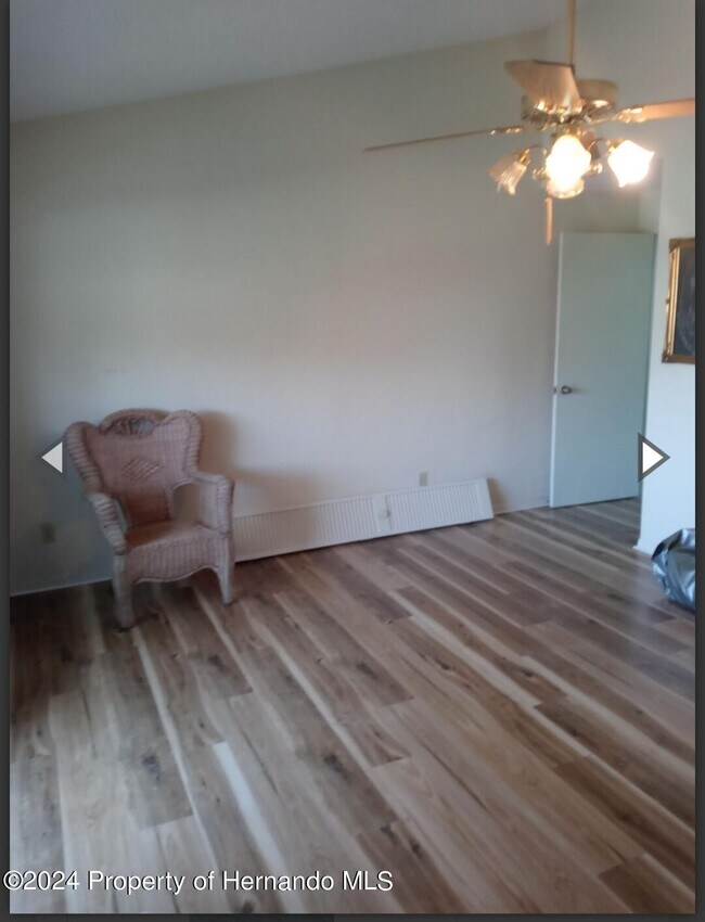 Building Photo - 200 Meres Blvd