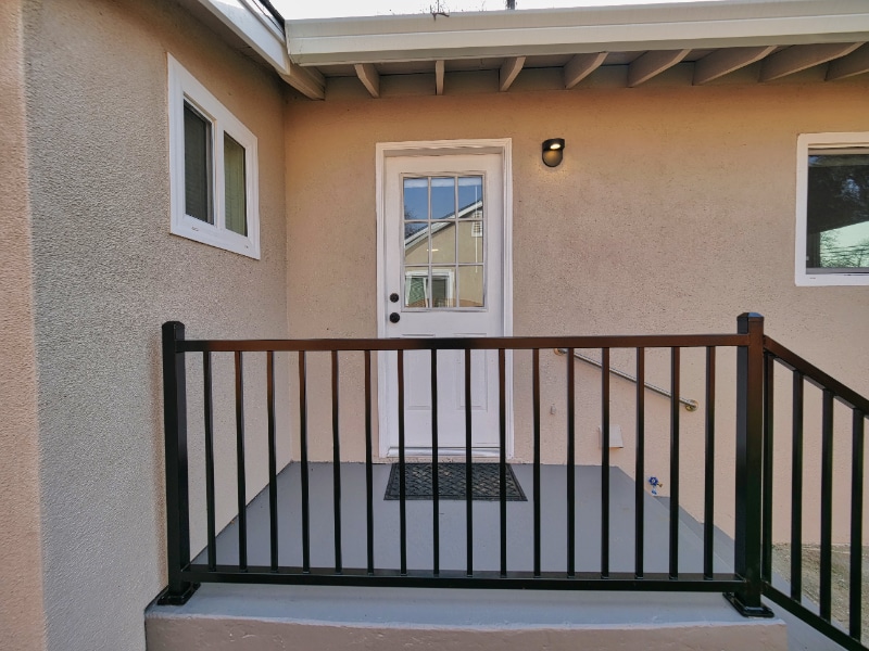 Building Photo - 308 6th St