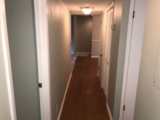 Building Photo - Newly renovated Unit Close to Downtown!