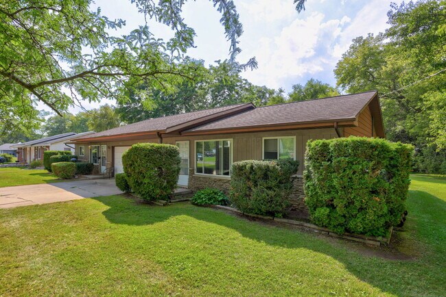 Primary Photo - 200 Swanson Rd