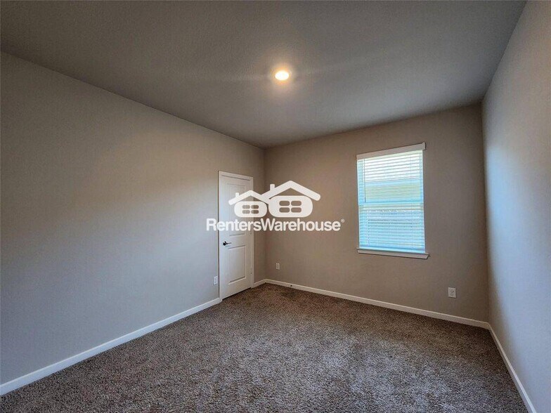 Building Photo - 19014 Whitehaven Bend Ln