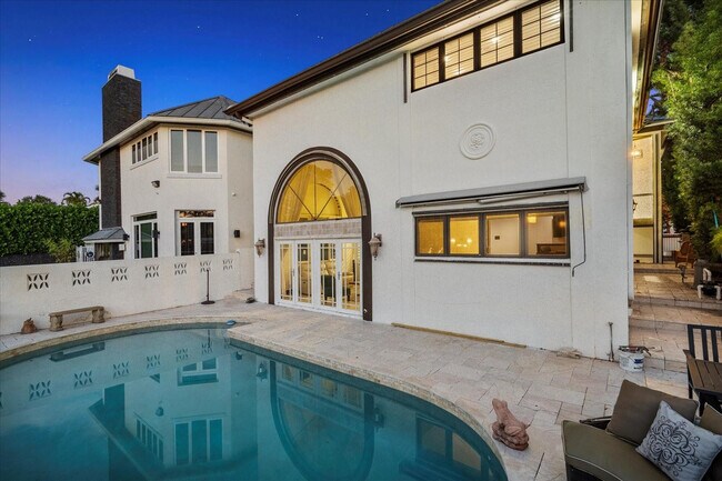 Building Photo - 1421 Ponce de Leon Dr