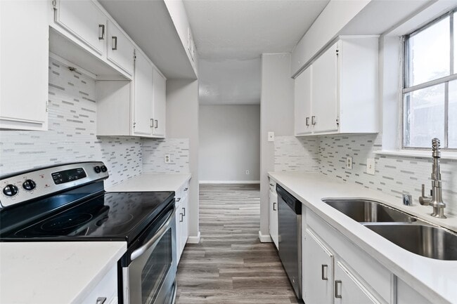 Building Photo - 4154 Belle Park Dr