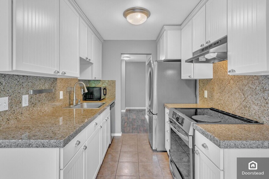 Building Photo - 5501 11th Ave NW