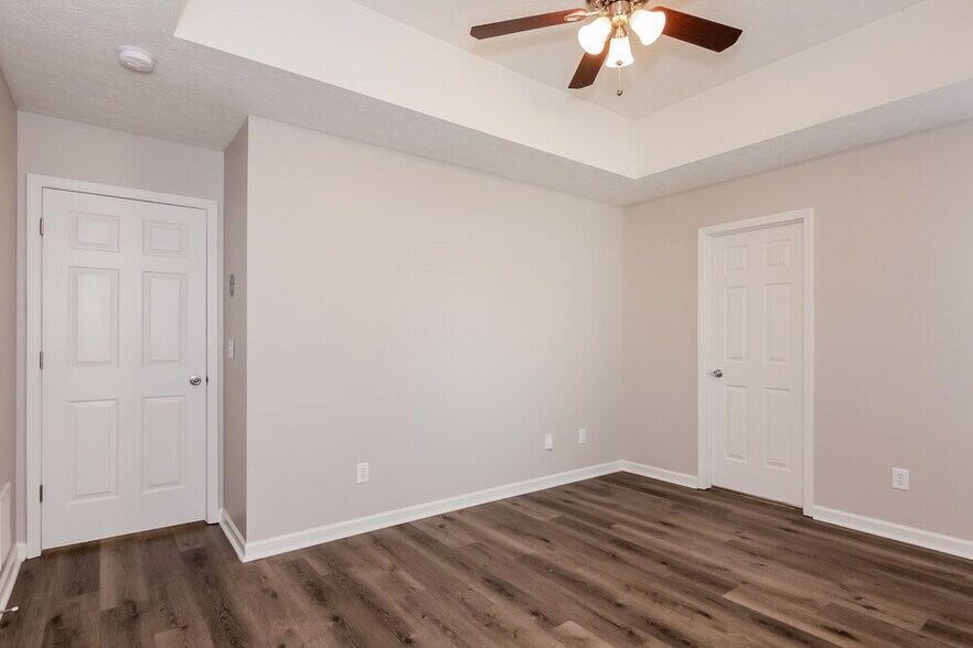 Building Photo - 634 Loch Lomond Cir