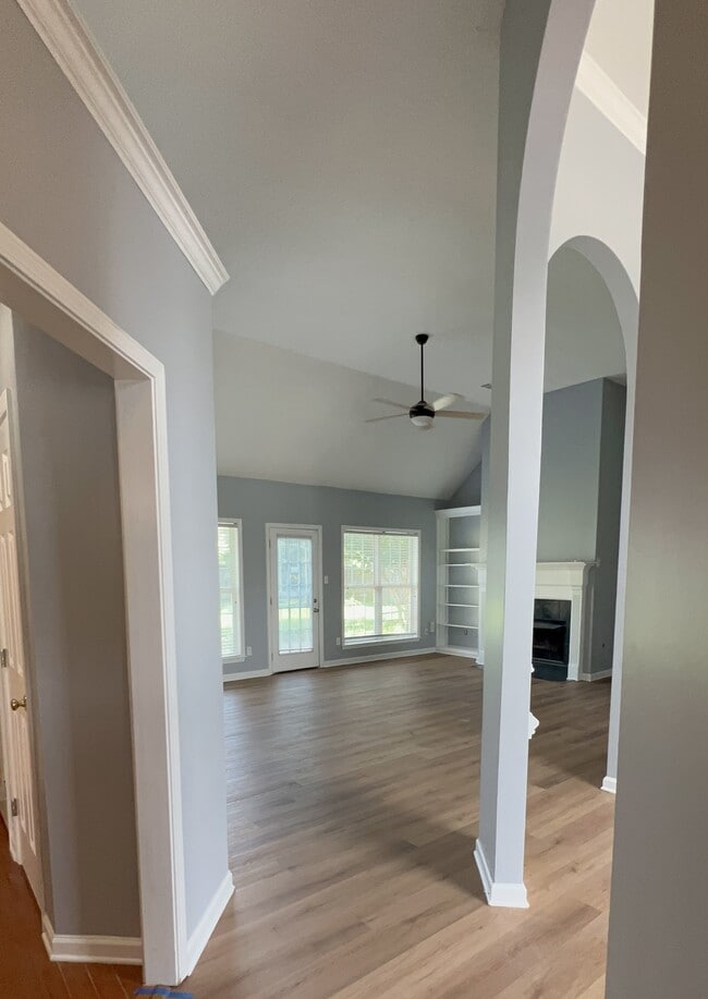 Building Photo - 9241 Speerberry Ln