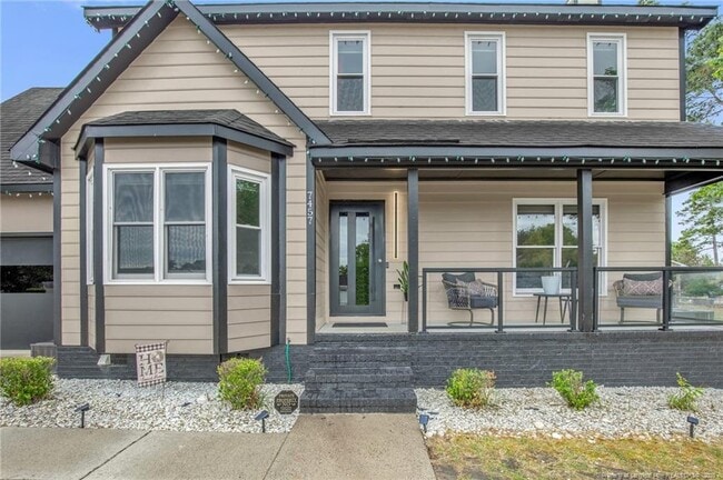 Building Photo - 7457 Avila Dr