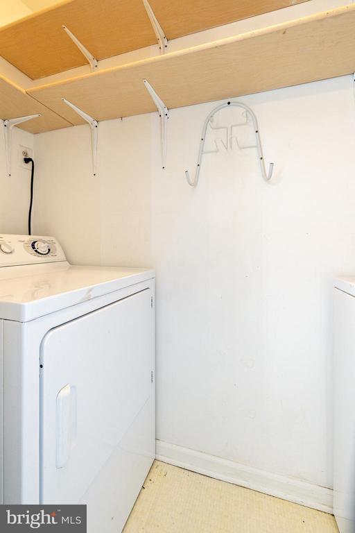 Building Photo - 645 Covington Ct