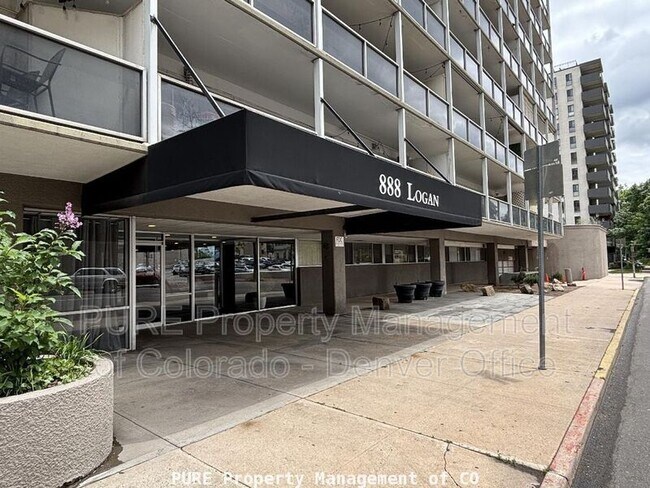 Primary Photo - 888 Logan St