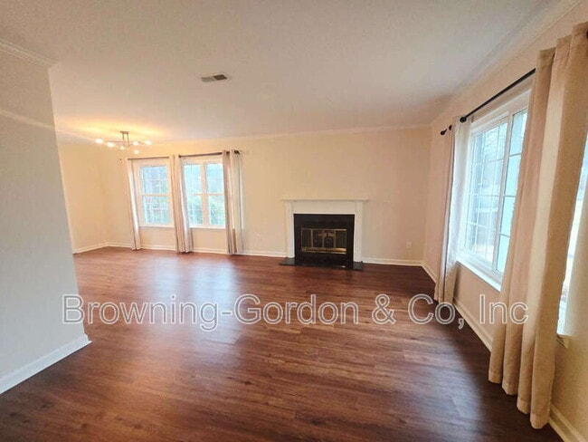 Building Photo - 228 Brattlesboro Pl