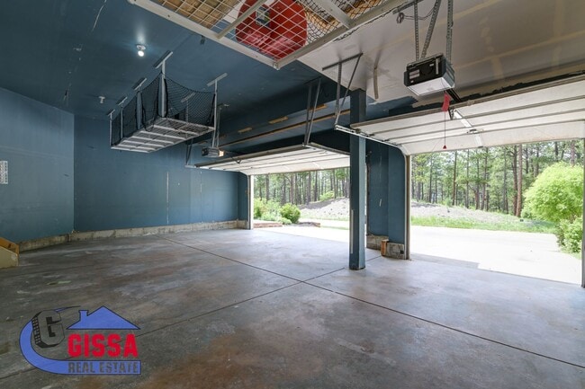 Building Photo - 1043 Longspur Ln