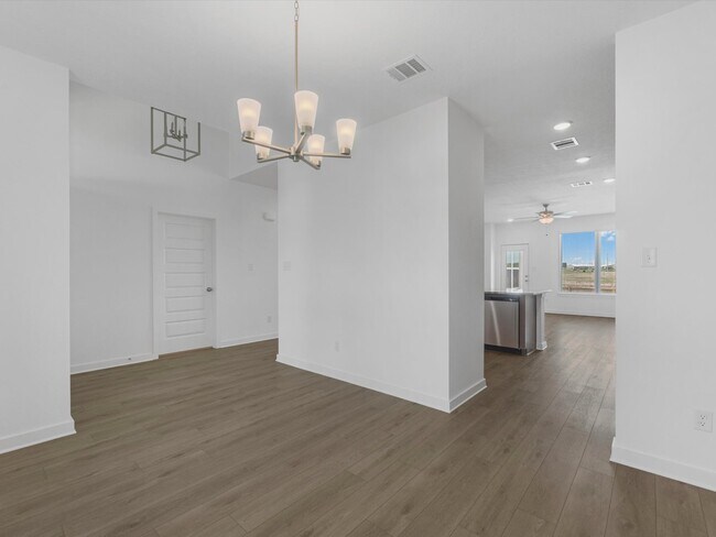 Building Photo - 10602 Burgundy Berry Wy