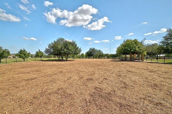 Building Photo - 126 Silktassel Way