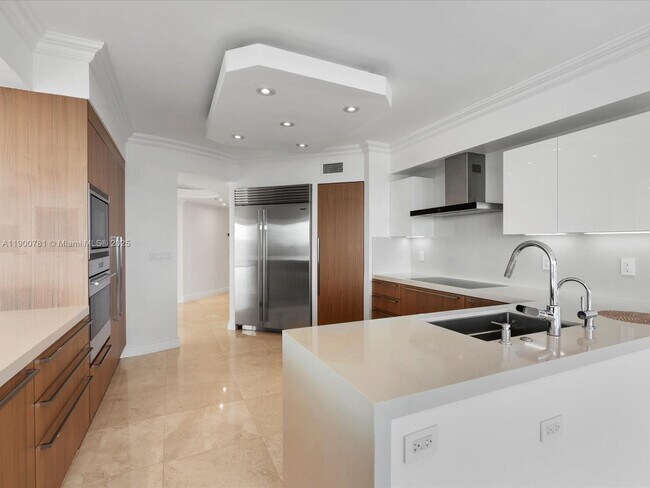 Building Photo - 3370 Hidden Bay Dr