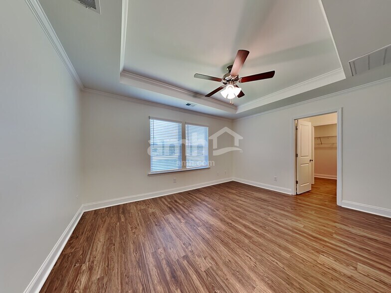 Building Photo - 288 Bering Ln