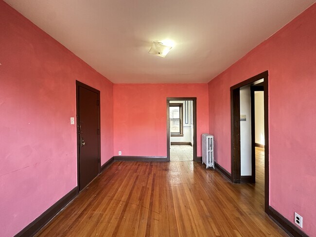 Building Photo - 2706 N Spaulding Ave