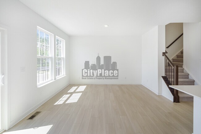 Building Photo - 6574 Halsey St