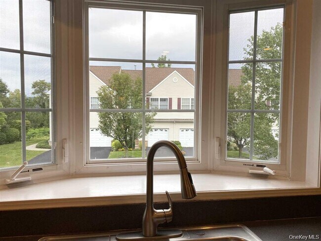 Building Photo - 4806 Ridgecrest Dr