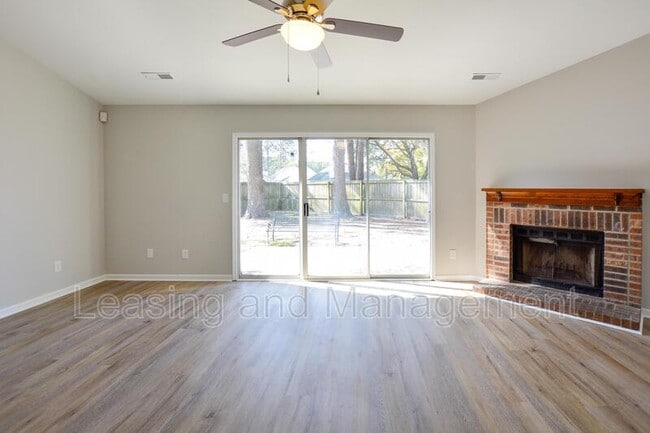 Building Photo - 801 Alwyn Blvd
