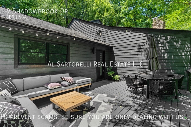 Building Photo - 9 Shadowbrook Dr