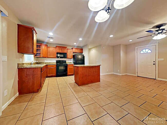 Building Photo - 7302 W Heatherbrae Dr