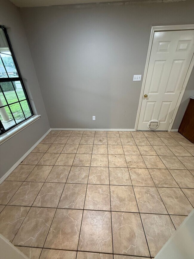 Building Photo - 1807 Wilder Ln