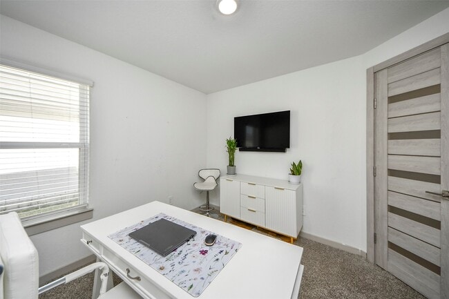 Building Photo - 28938 Yukon River Ct